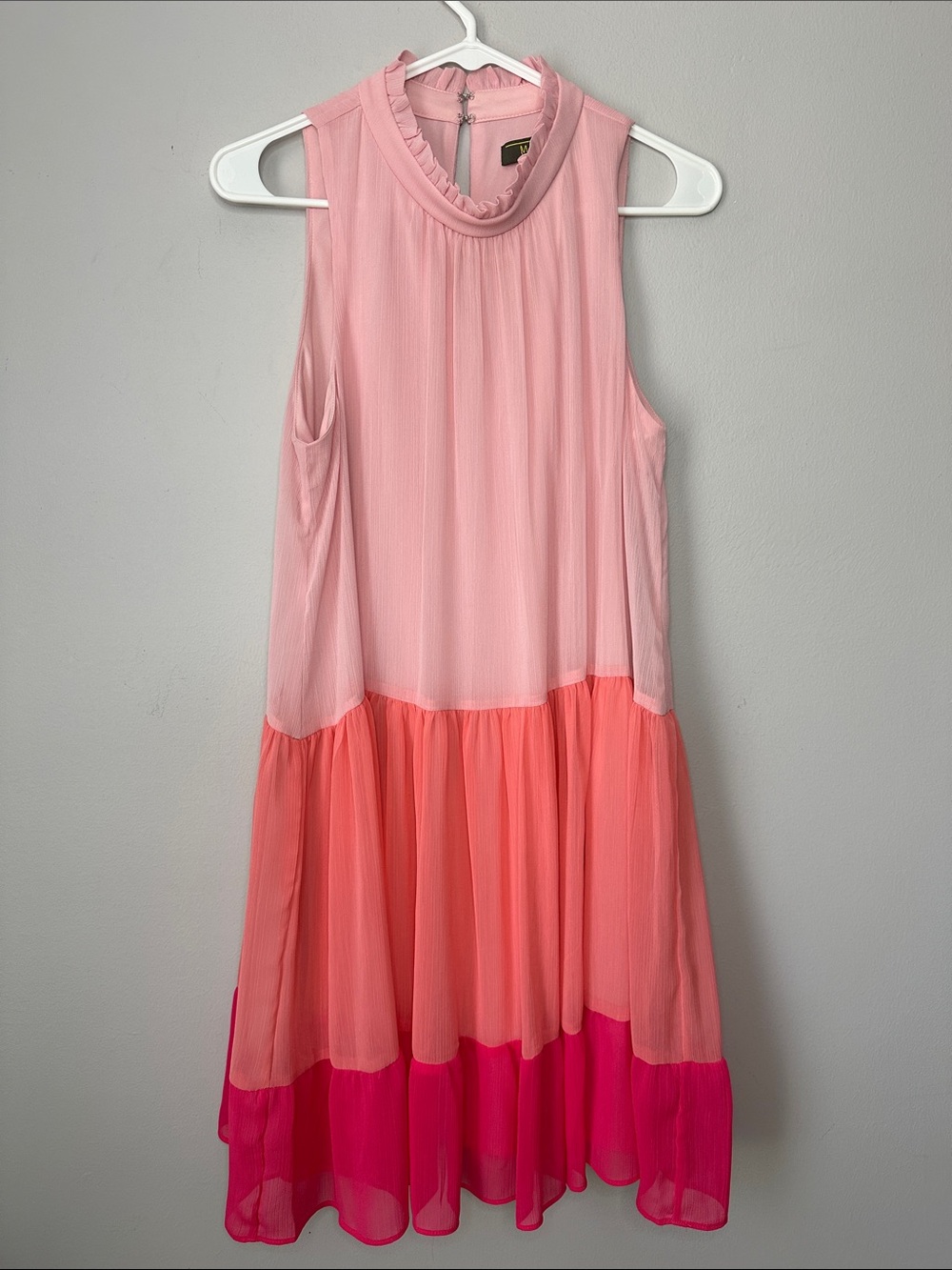 Melonie Sleeveless Pink Colorblock Tiered Dress size 10